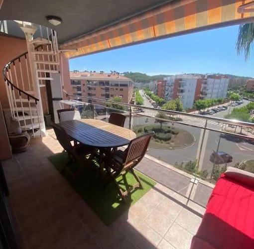 Atico Con Terraza Enorme