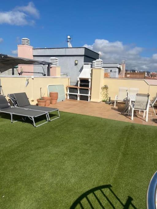Atico Con Terraza Enorme *